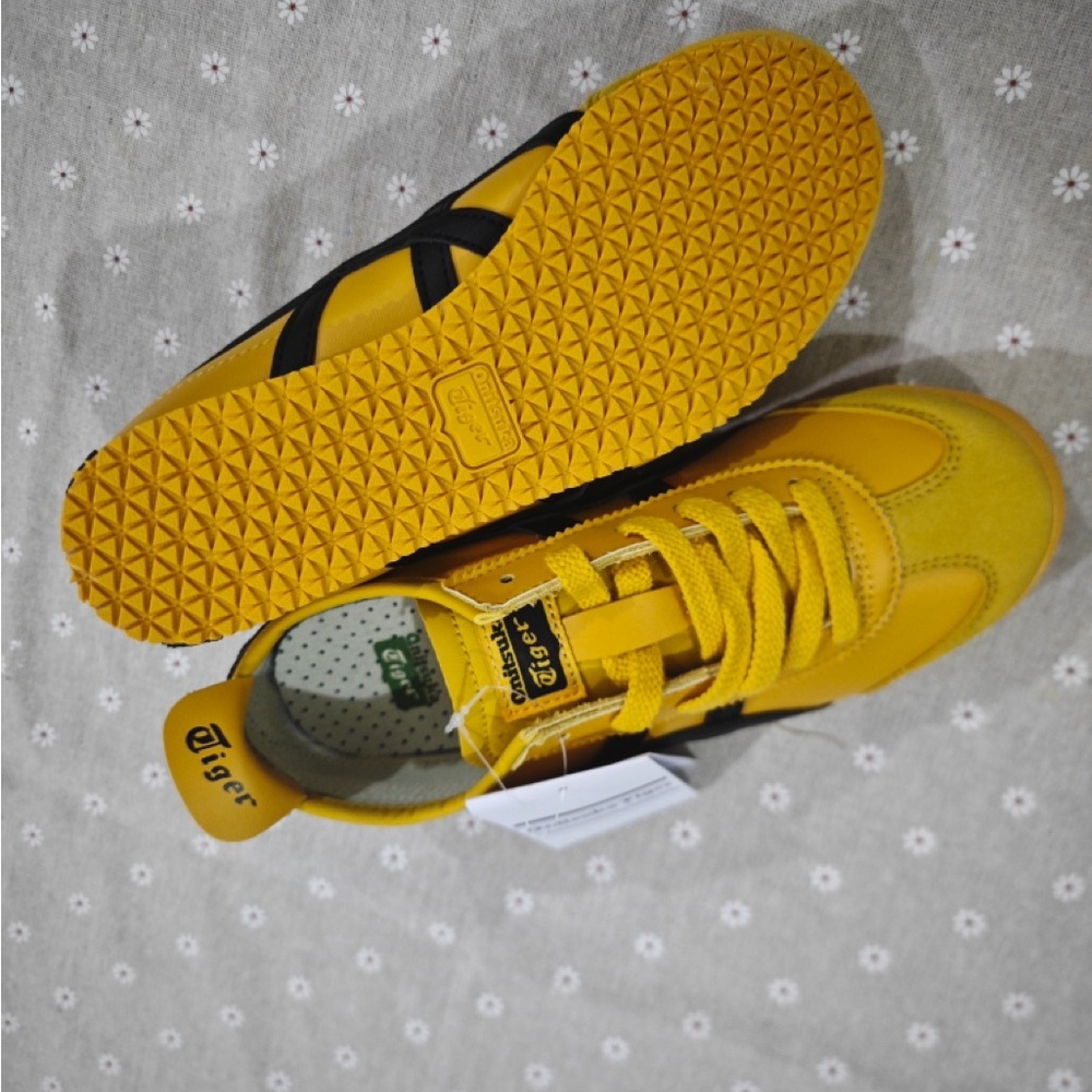 Onitsuka Tiger Mexico 66 Sneakers - Bright Yellow with Black Stripes - Picture 7 of 7